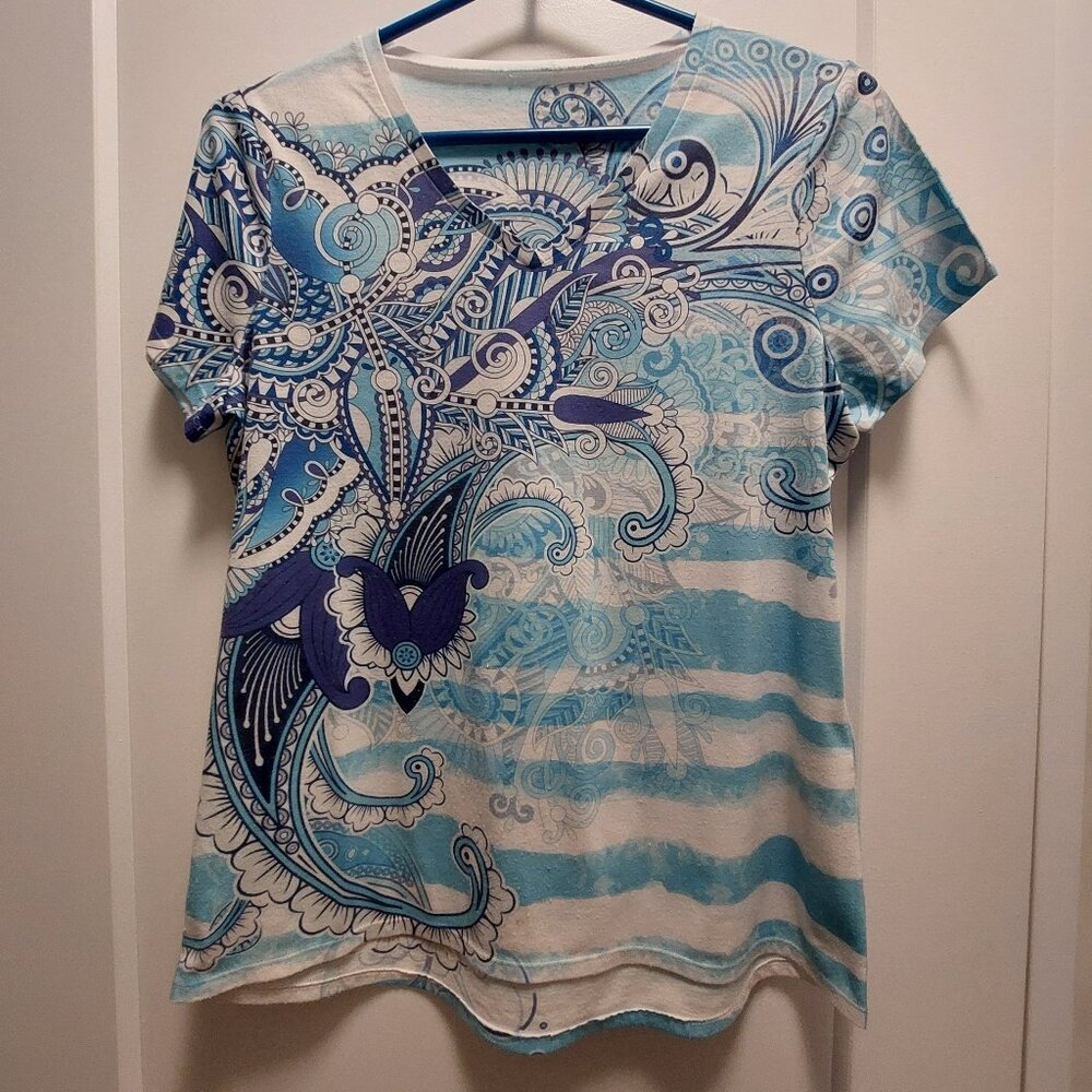 CHICO'S Women's Blue/White Graphic Print Short Sleeves Tee-Shirt- Medium